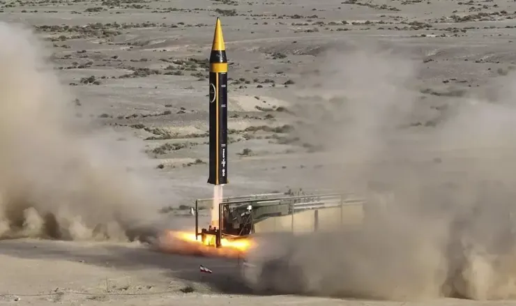 Iran 'bất ngờ tập kích tên lửa đạn đạo' nhằm vào căn cứ Mỹ