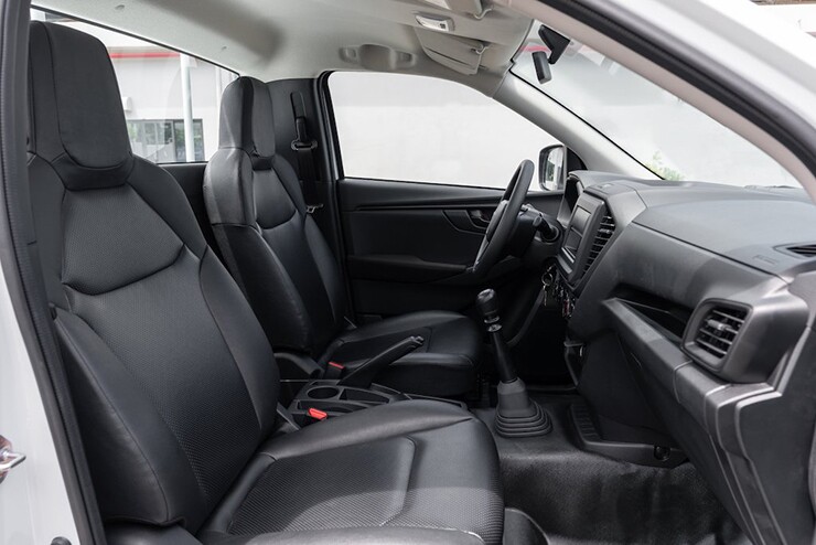Isuzu ra mắt bán tải mới tại Việt Nam: chở hơn 1 tấn, giá 492 triệu đồng - 6