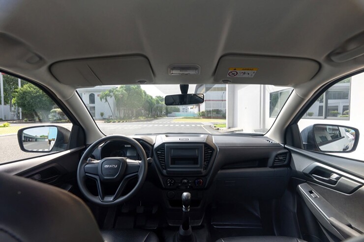 Isuzu ra mắt bán tải mới tại Việt Nam: chở hơn 1 tấn, giá 492 triệu đồng - 7