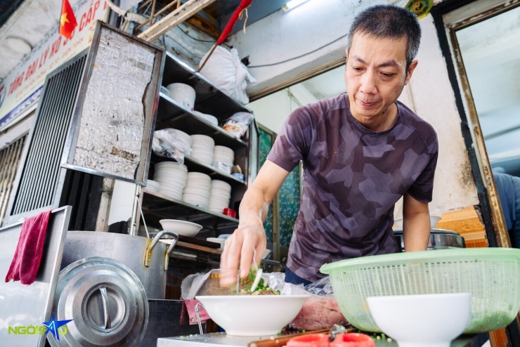 Quán phở Hà Nội 23.000 đồng một bát, 7 năm không tăng giá - 4