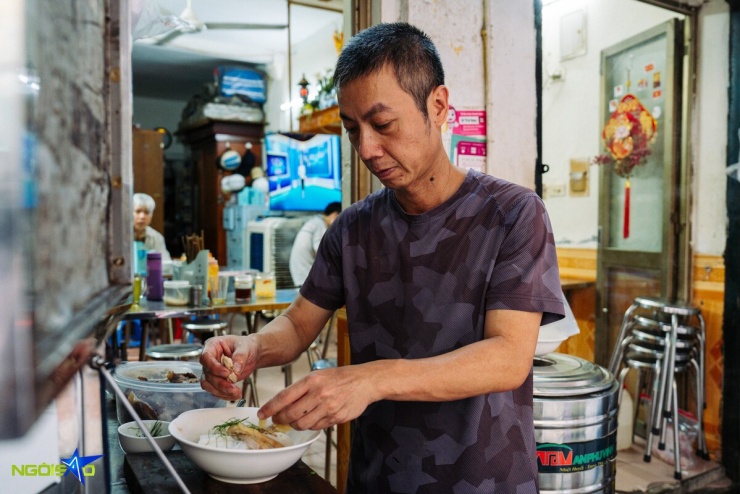 Quán phở Hà Nội 23.000 đồng một bát, 7 năm không tăng giá - 3