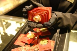 Giá vàng hôm nay 31/7: Vượt ngưỡng 4.100 USD/ounce