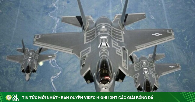 Tiêm kích tàng hình F-35B của Mỹ lao xuống căn cứ, bốc cháy dữ dội