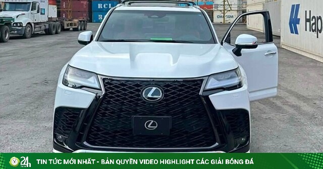Lexus LX700h đầu tiên xuất hiện tại Việt Nam