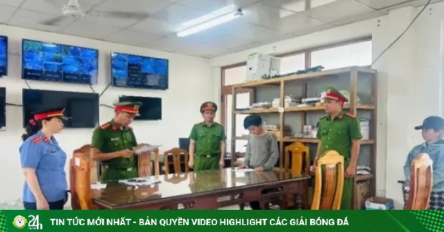 Bắt tạm giam kẻ dùng clip “nóng” để cưỡng ép người yêu cũ