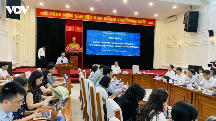 Toàn cảnh họp báo
