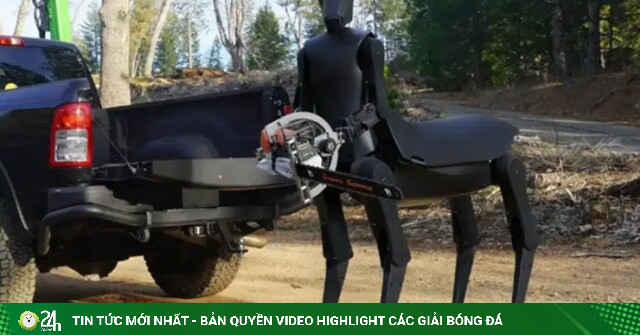 Xuất hiện robot nhân mã cao hơn 2 mét, mang cưa máy chuyên cứu hộ