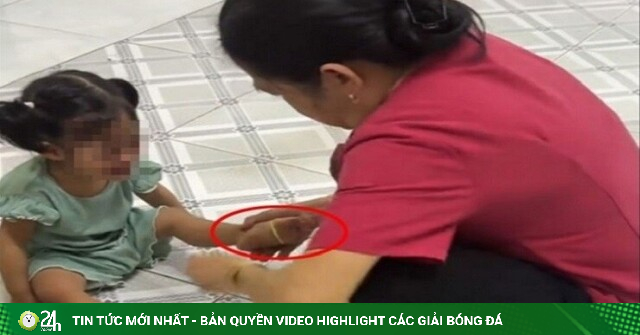 Xác minh làm rõ video bảo mẫu đánh, bắn dây thun vào chân trẻ mầm non ở TP.HCM