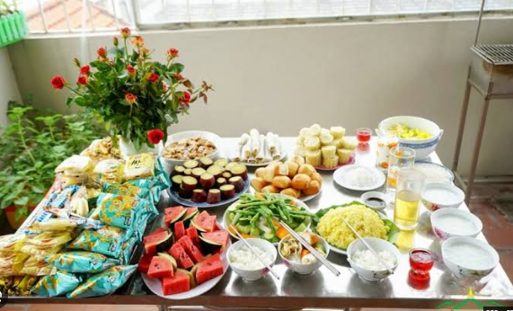 Với nhà ở chung cư, vị trí được nhiều người có kinh nghiệm khuyên dùng là ban công căn hộ, vừa là không gian ngoài trời, vừa thuộc phạm vi riêng của gia đình.