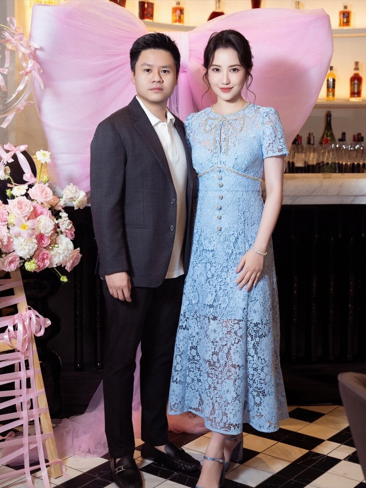Thiếu gia Phan Thành 'đi đâu cũng mặc tối giản' - 8