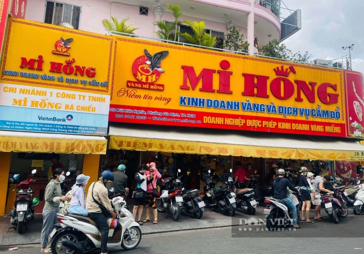Các tiệm vàng Mi Hồng vẫn đông nghịt khách sau thông tin kết luận thanh tra