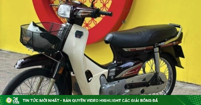 Honda Dream Thái '7 số' hơn 30 năm tuổi, sơn zin giá 120 triệu đồng