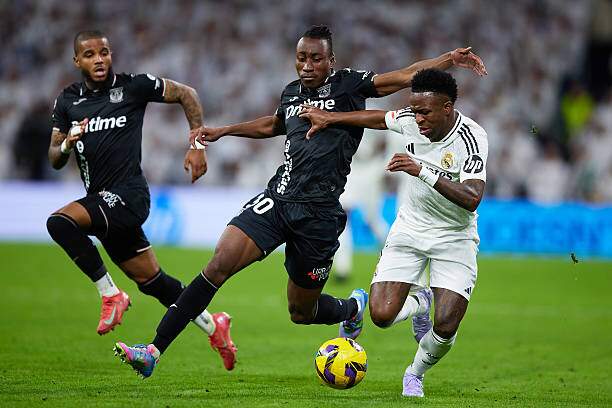 Diomande và Vinicius hồi tháng 3/2025