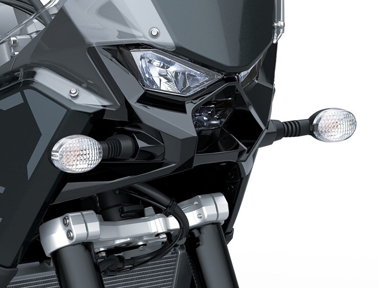 Kawasaki KLE 500 2026 trình làng, dành cho dân mê phượt, giá hợp lý - 3