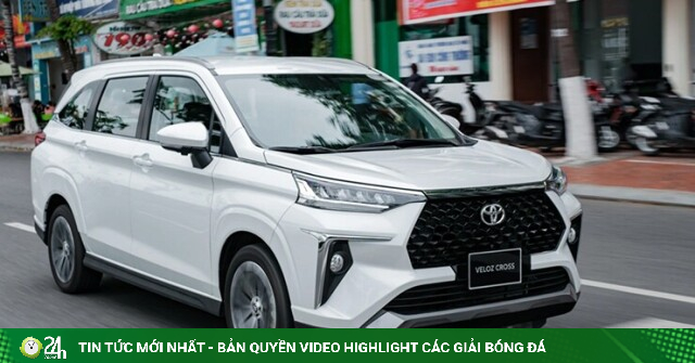 Hai “át chủ bài” MPV đồng loạt giảm giá lên đến 115 triệu đồng