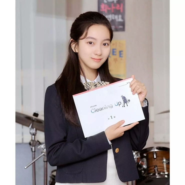 Tuổi 20 của Kal So Won 'Điều kỳ diệu ở phòng giam số 7' - 7