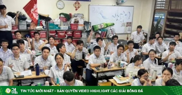 Nóng: Một lớp có 46/47 học sinh trúng tuyển trường y, 2 em đạt 30 điểm