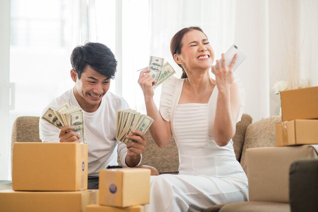 Chi phí thiết yếu, tiết kiệm và đầu tư, quỹ dự phòng... Ảnh minh họa