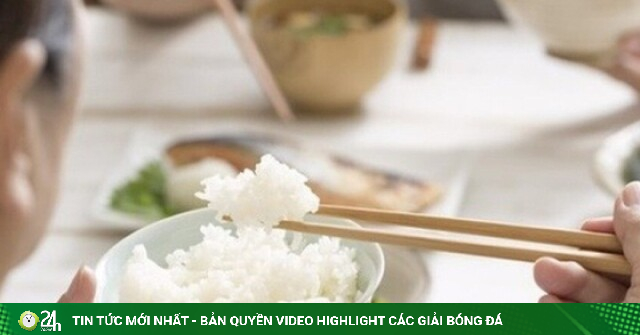 Người bệnh tiểu đường ăn cơm trắng thế nào để kiểm soát đường huyết?
