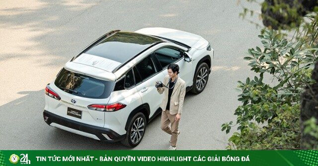 Giá xe Toyota Corolla Cross lăn bánh tháng 8/2026
