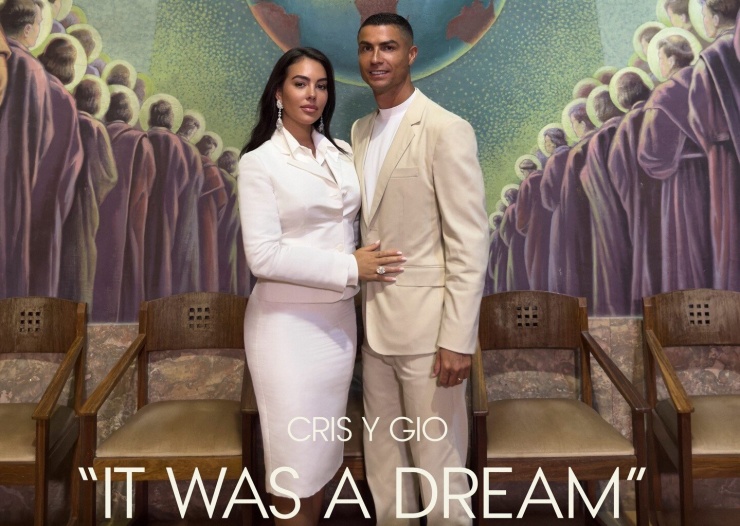 Vợ chồng Ronaldo tại Đền thánh Đức Mẹ Fatima hôm 11/8.