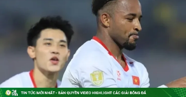 Xuân Son nhảy điệu kangaroo ăn mừng gây bão mạng