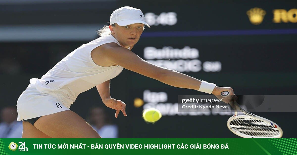 Rực lửa Cincinnati Open: Swiatek ngược dòng hạ Sakkari