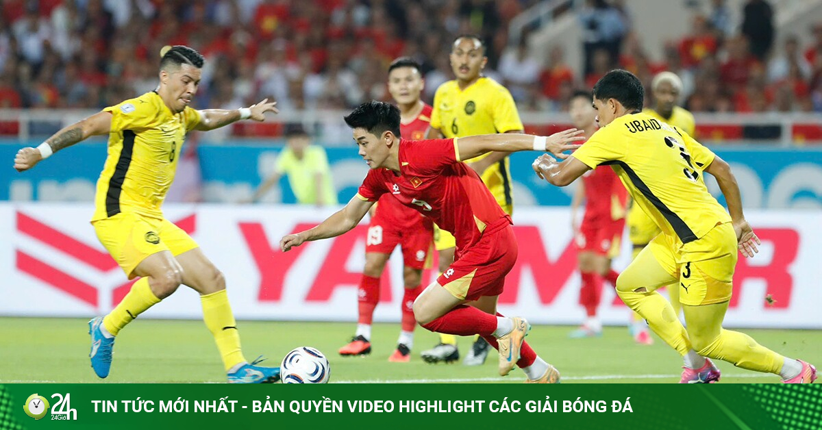 Tình huống hot trận ĐT Việt Nam - Malaysia: Đình Bắc suýt lập siêu phẩm đón sinh nhật