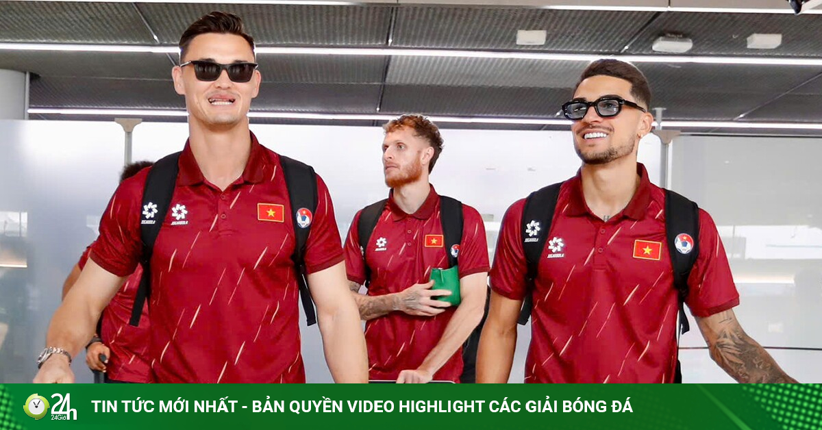 ĐT Việt Nam đổ bộ Bangkok, sẵn sàng đại chiến Thái Lan chung kết AFF Cup