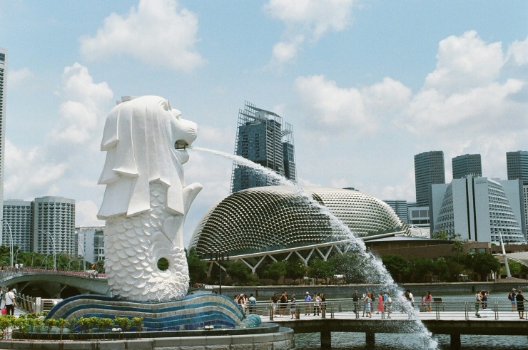 Tượng sư tử biển Merlion tại công viên Merlion, điểm đến biểu tượng của Singapore. Ảnh: Jisun Han