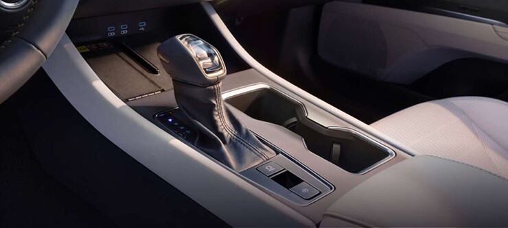 Toyota Camry 2026 trình làng, nâng cấp loạt tiện nghi, giá từ 666 triệu đồng - 12
