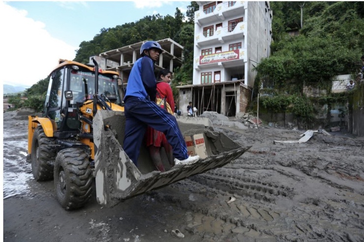 Cửa khẩu biên giới Nepal - Trung Quốc ‘biến mất’ sau lũ quét tàn khốc