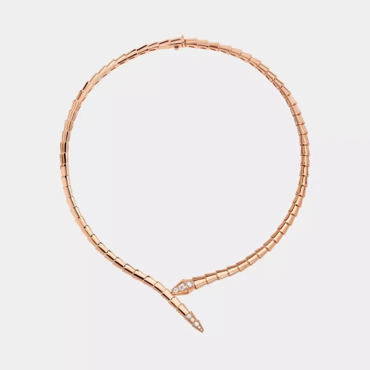 Bộ sưu tập vòng cổ mini hơn 1 tỷ đồng của Hòa Minzy - 10
