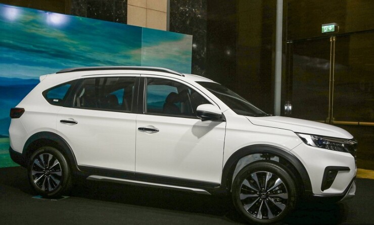 Cần mua MPV gia đình, nên chọn Honda BR-V hay Toyota Veloz Cross?