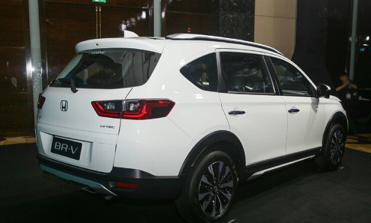 Cần mua MPV gia đình, nên chọn Honda BR-V hay Toyota Veloz Cross?