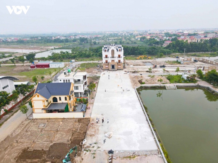 Di dời biệt thự 4 tầng để làm đường kết nối sân bay Gia Bình: Diễn biến mới nhất