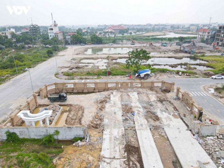 Di dời biệt thự 4 tầng để làm đường kết nối sân bay Gia Bình: Diễn biến mới nhất