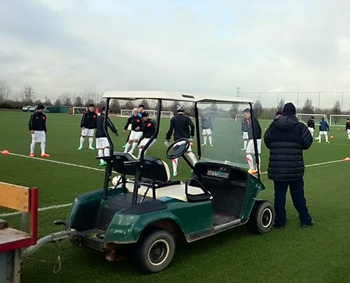 U19 VN thích thú với sân tập của Arsenal - 6