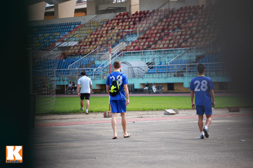 Vì án cá độ, V.Ninh Bình "đóng cửa” với báo chí - 14