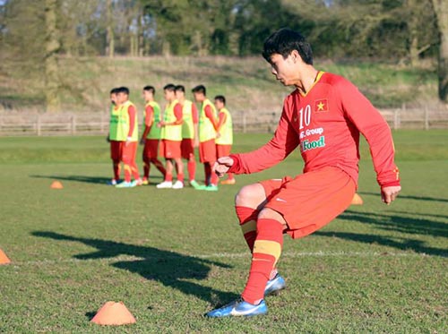 U19 Việt Nam: Chờ Văn Toàn “nổ súng” - 8