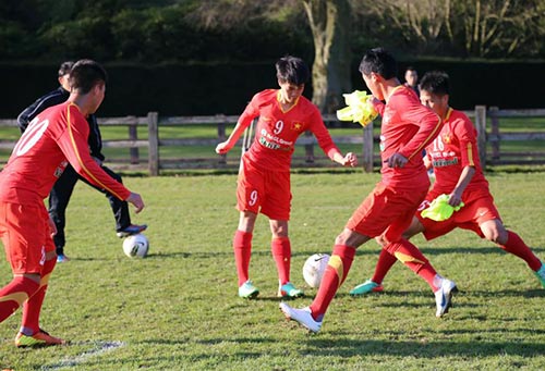 U19 Việt Nam: Chờ Văn Toàn “nổ súng” - 4