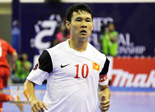 Tứ kết futsal châu Á, VN-Iran: Thoải mái cống hiến - 2