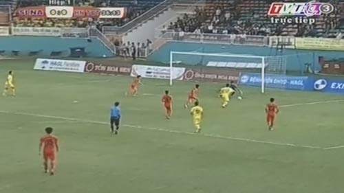 U19 SLNA–U19 HN T&T: Đấu súng cân não - 1