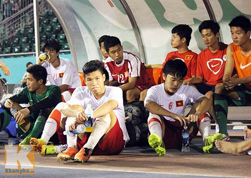 HLV Lê Thụy Hải: U19 VN chơi bóng vô tư quá - (Bài 2) - 2