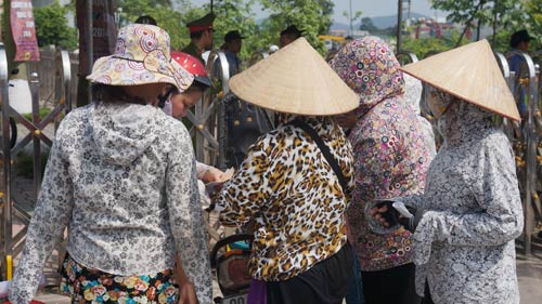 Bóng chuyền VTV Cup “cháy vé” ngày khai mạc - 1