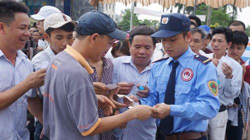 Bóng chuyền VTV Cup “cháy vé” ngày khai mạc - 2