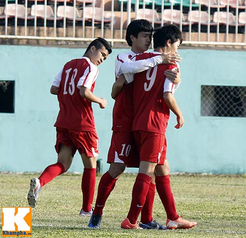 U19 Việt Nam làm “náo động” Pleiku - 2