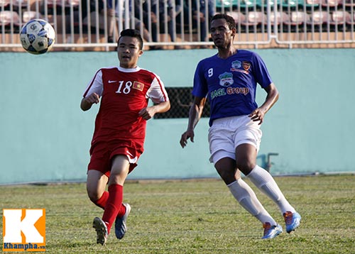 U19 Việt Nam làm “náo động” Pleiku - 6