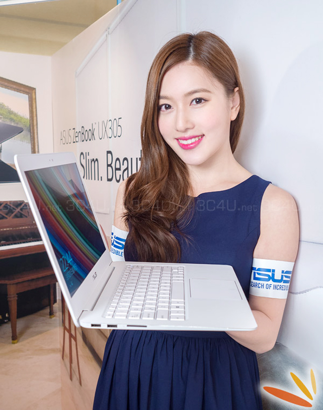 Những mỹ nữ rạng ngời bên laptop - 6