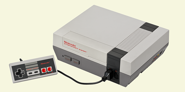 Năm 1983, Nintendo bán dòng máy Family Computer &#40;hay còn có tên&nbsp;Famicom&#41; tại Nhật Bản. 2 năm sau đó, hãng tiếp tục tùy biến và bán ra phiên bản dành cho thị trường Mỹ với tên gọi&nbsp;Nintendo Entertainment System &#40;NES&#41;.